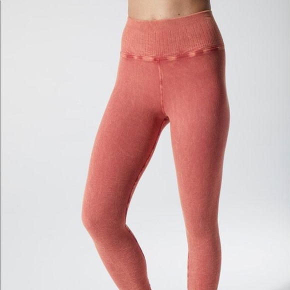 NEW😙ARRIVEL 👏🏻L.E.L.E dune X and flex ribbed high waisted Brazilian legging - Picture 6 of 16